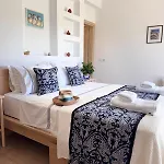 Paradisio Villa Efl