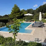 Paradisio Villa *